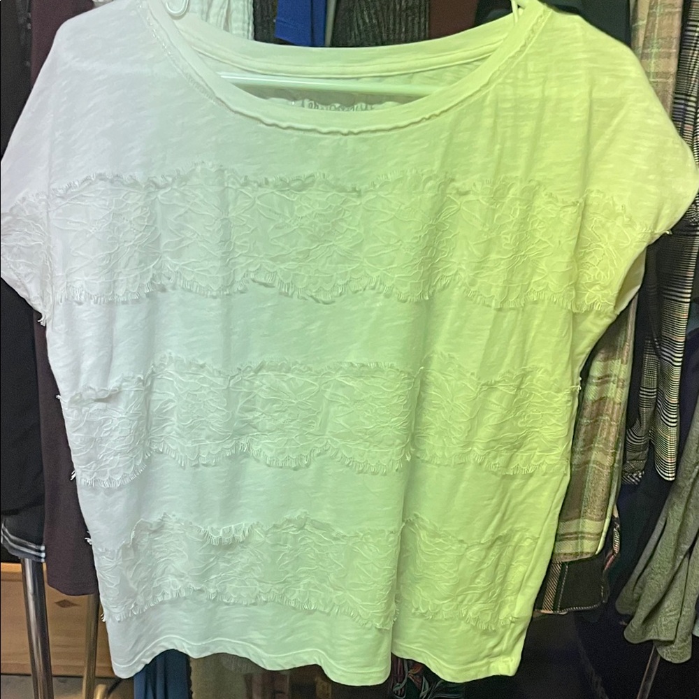 Aeropostale White Textured Short Sleeve Tee